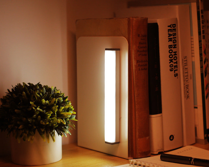 Motion Sensor LED Light Bar – Rechargeable Under Cabinet Night Light for Kitchen, Wardrobe & Stairs